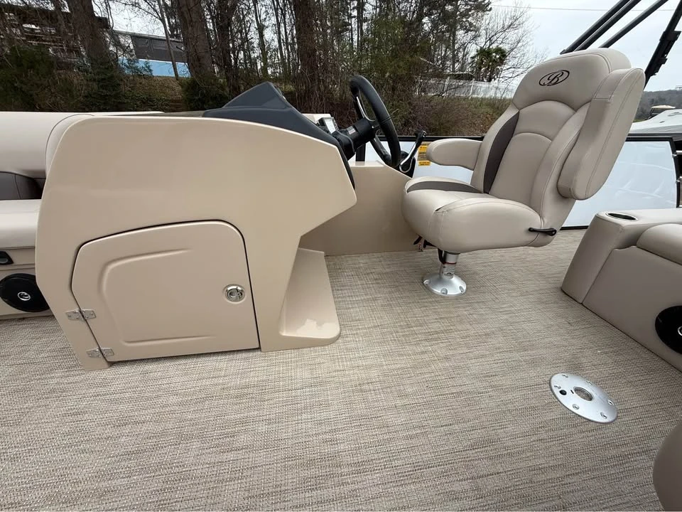 2025 Bentley - Image 13 of 20