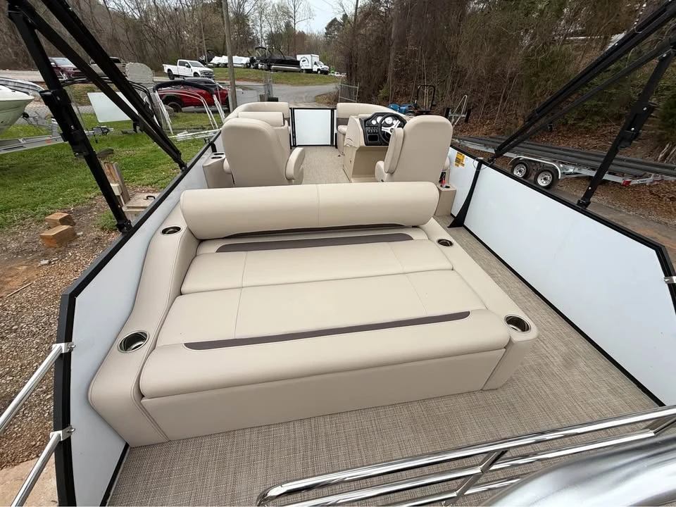 2025 Bentley - Image 6 of 20