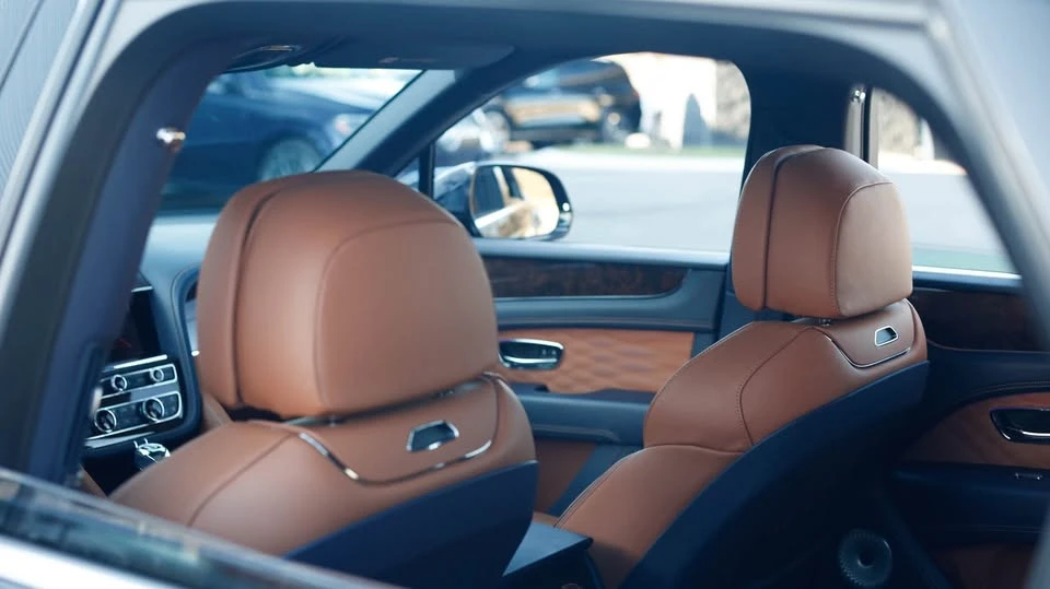 2025 Bentley Azure - Image 14 of 19
