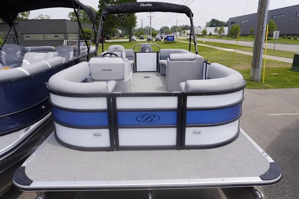 2025 Bentley - Image 6 of 11