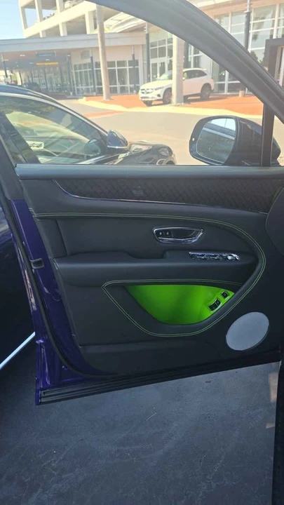 2025 Bentley Bentayga - Image 11 of 12