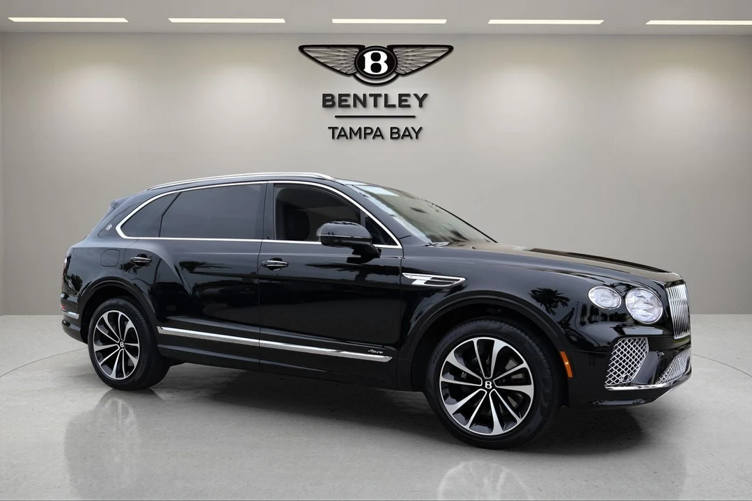 2025 Bentley Bentayga - Image 11 of 31