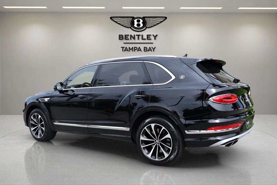 2025 Bentley Bentayga - Image 3 of 31