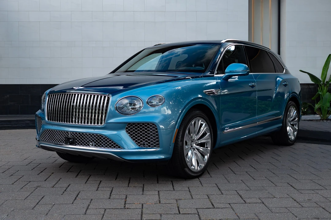 2025 Bentley Bentayga - Image 22 of 22