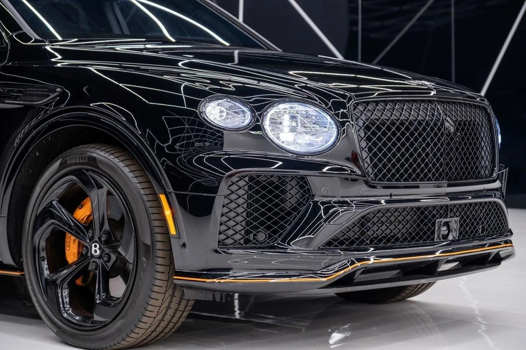 2025 Bentley Bentayga - Image 5 of 21