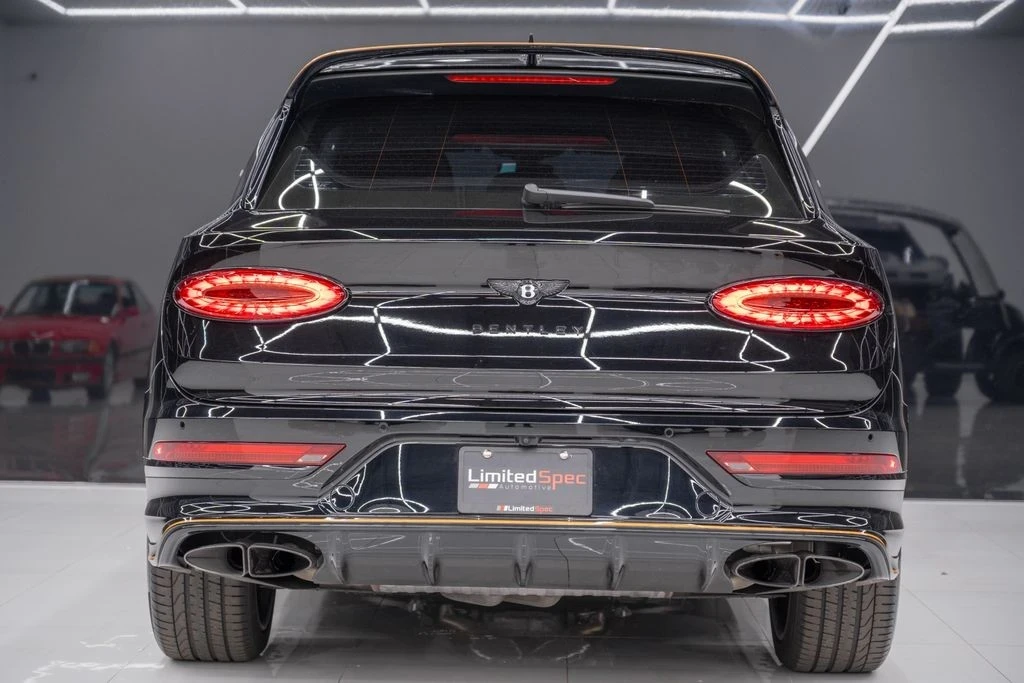 2025 Bentley Bentayga - Image 12 of 21