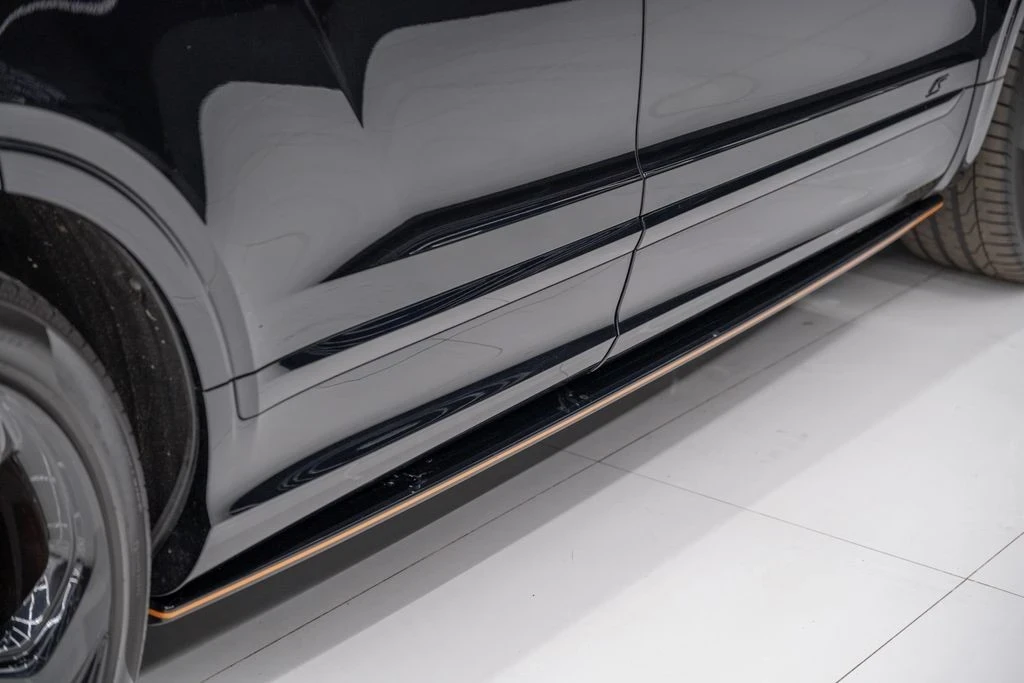 2025 Bentley Bentayga - Image 19 of 21