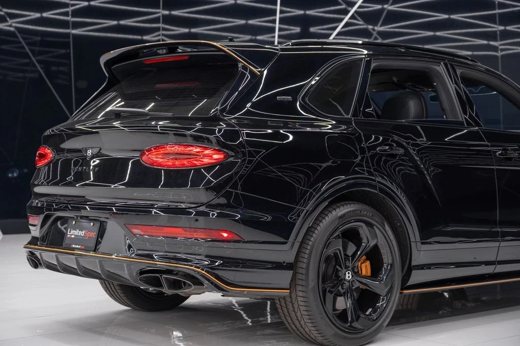 2025 Bentley Bentayga - Image 14 of 21