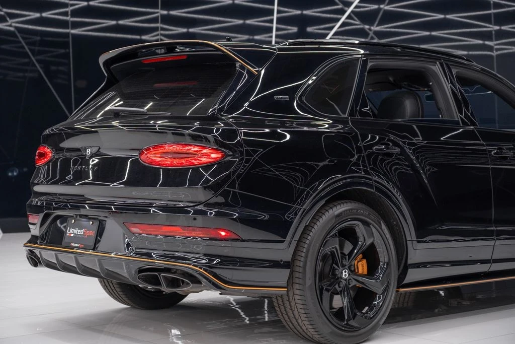 2025 Bentley Bentayga - Image 14 of 21