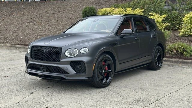 2025 Bentley Bentayga - Image 2 of 21
