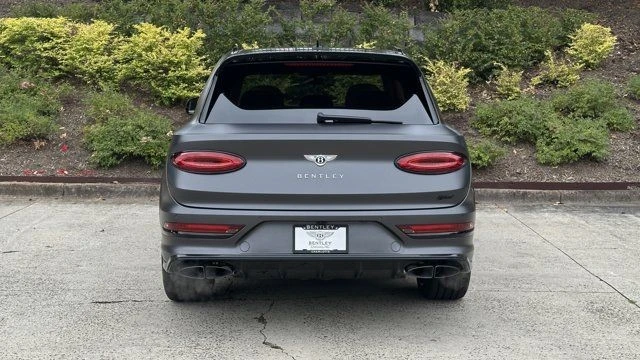 2025 Bentley Bentayga - Image 11 of 21