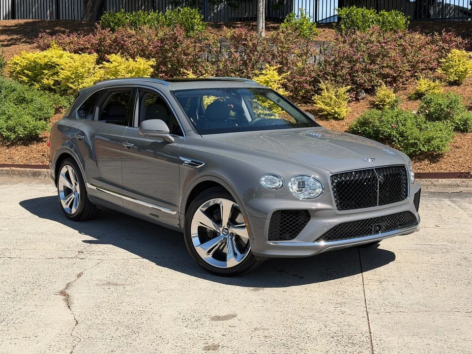 2025 Bentley Bentayga - Image 2 of 21