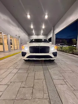 2025 Bentley Bentayga V8 Sport Utility 4D
