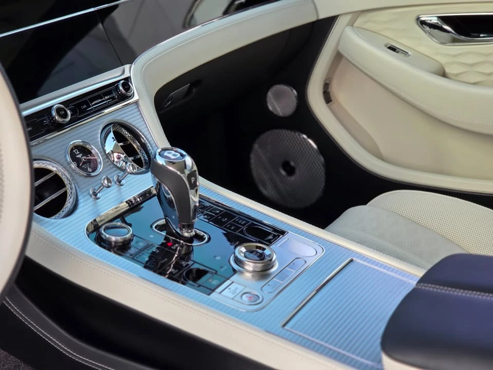 2025 Bentley Continental GT 4th Gen - Image 12 of 13