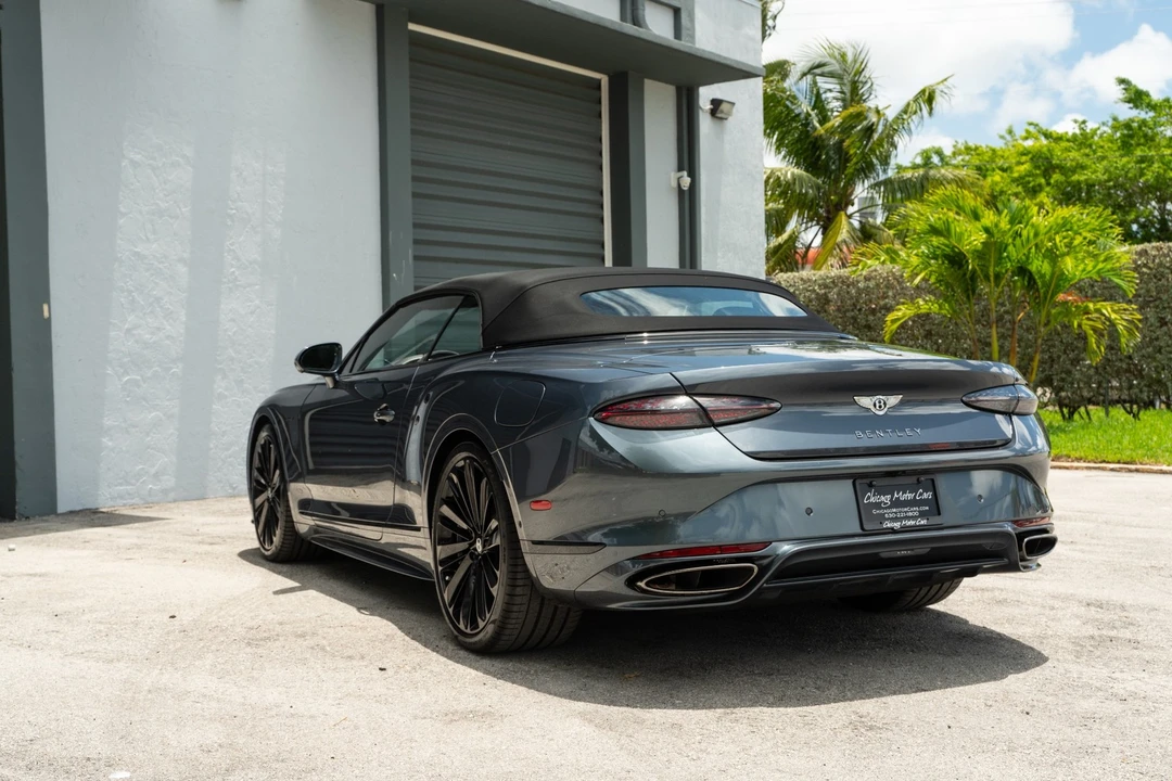 2025 Bentley Continental GT Mulliner 3rd Gen - Image 17 of 21