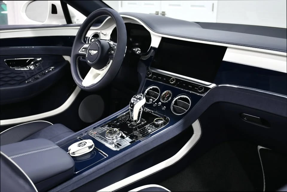 2025 Bentley Continental GT Speed 3rd Gen - Image 15 of 15
