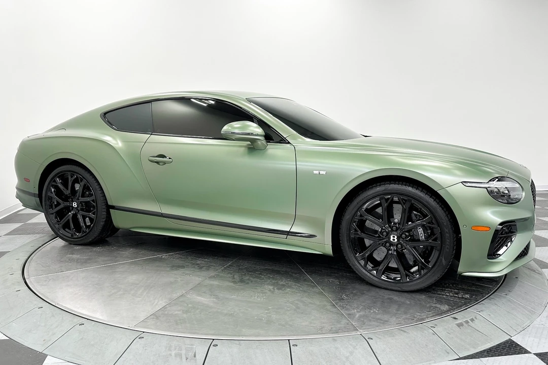 2025 Bentley Continental GT Speed 3rd Gen - Image 3 of 17