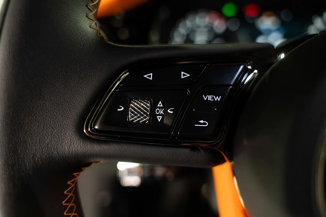 2025 Bentley Continental GT Speed 3rd Gen - Image 17 of 31