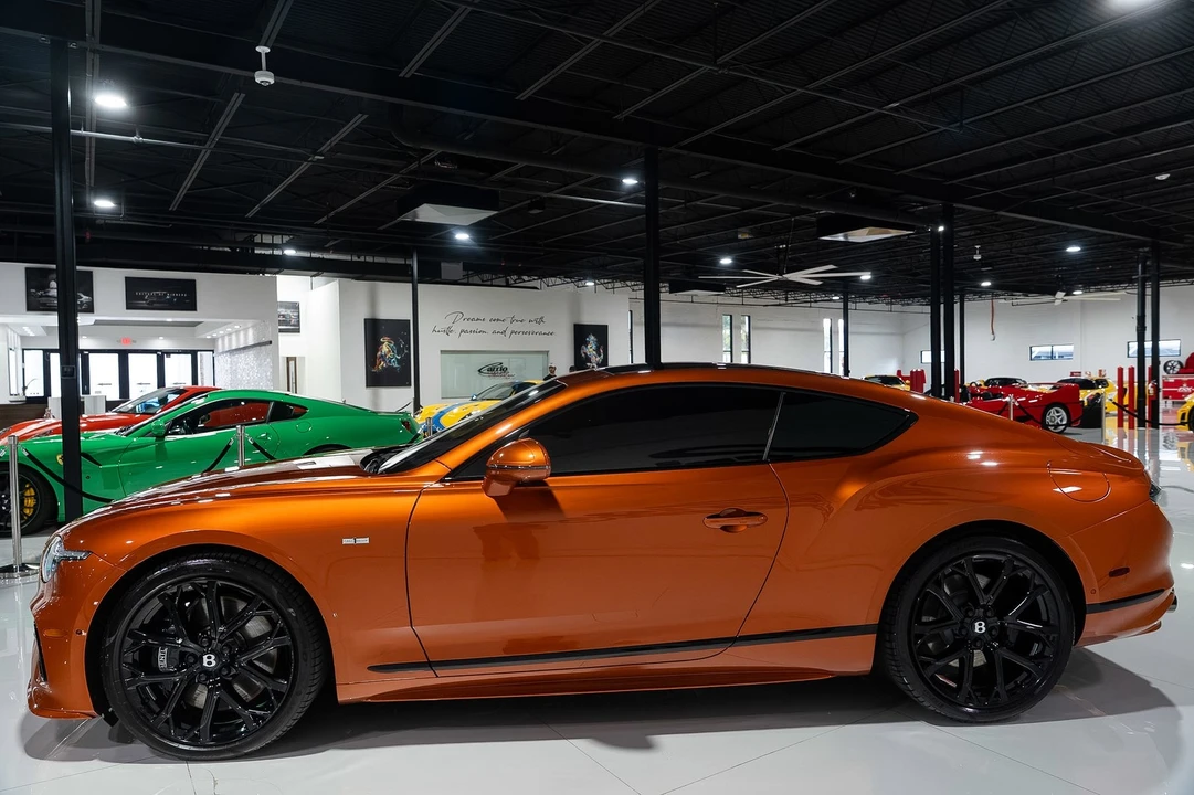 2025 Bentley Continental GT Speed 3rd Gen - Image 4 of 31