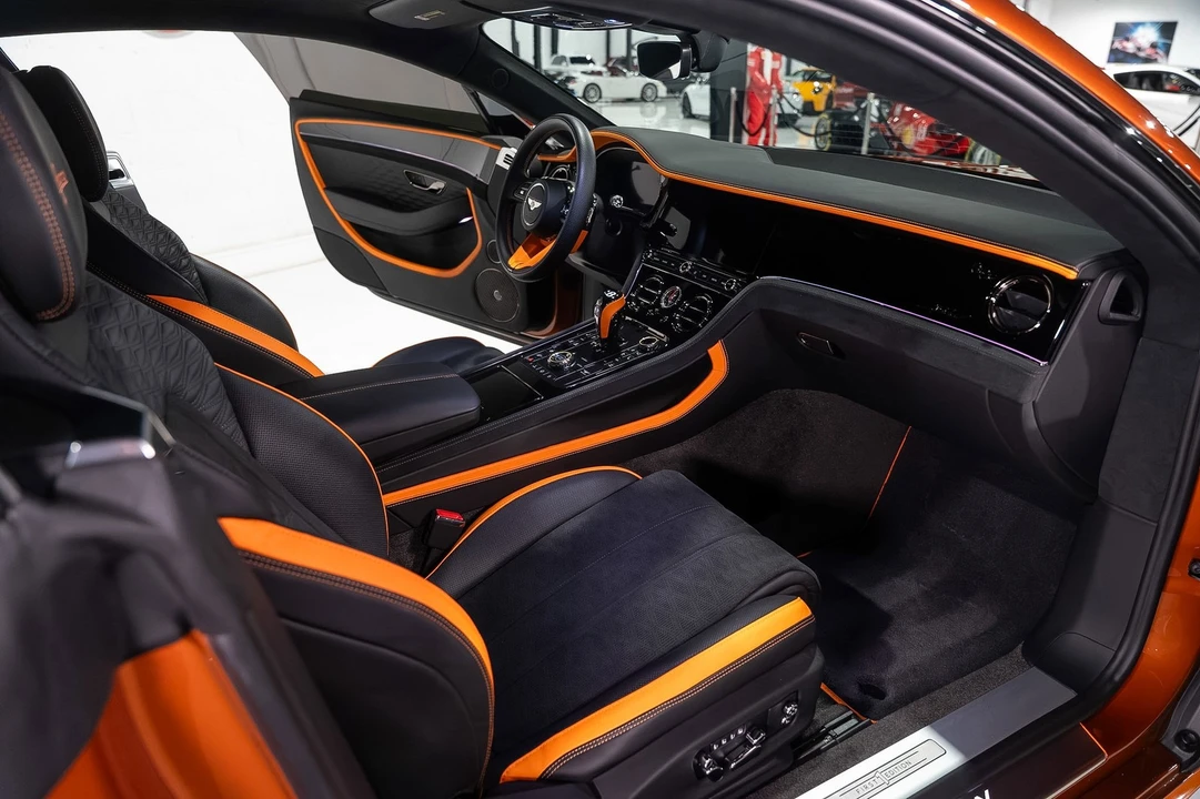 2025 Bentley Continental GT Speed 3rd Gen - Image 11 of 31