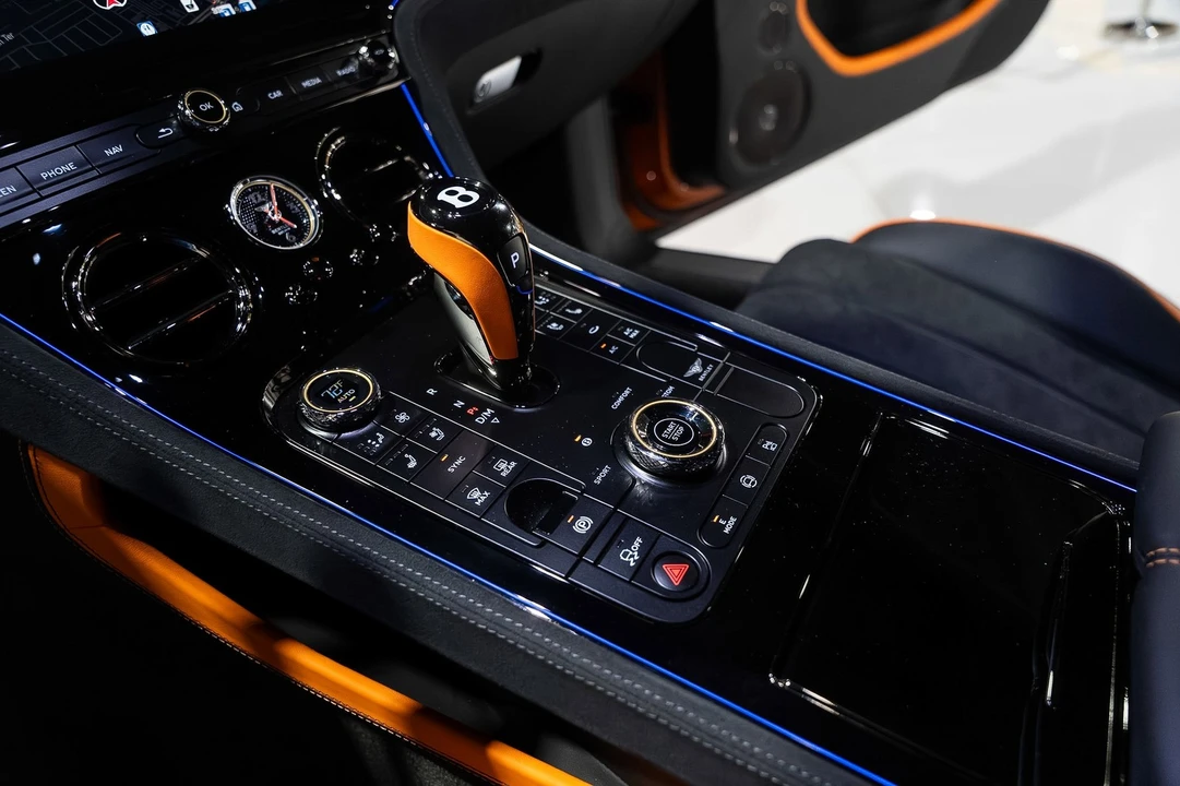2025 Bentley Continental GT Speed 3rd Gen - Image 24 of 31