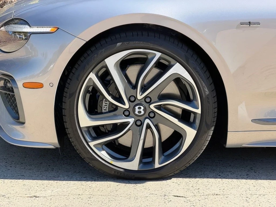 2025 Bentley Continental GT Speed 3rd Gen - Image 19 of 21