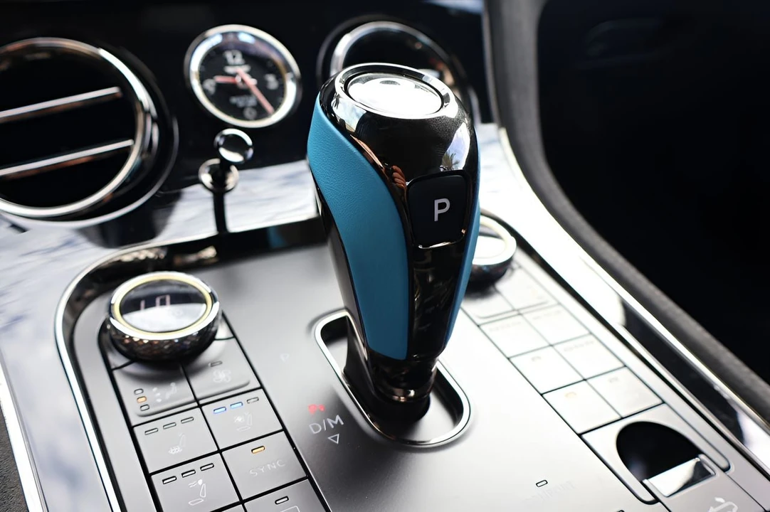 2025 Bentley Continental GT Speed 3rd Gen - Image 27 of 28