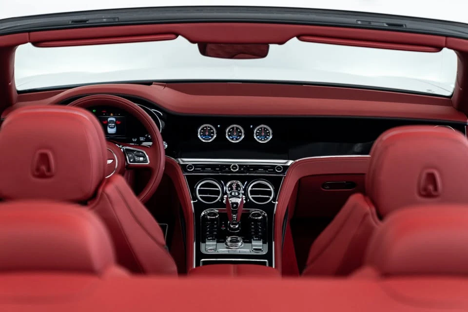 2025 Bentley Continental GT Speed 4th Gen - Image 17 of 20