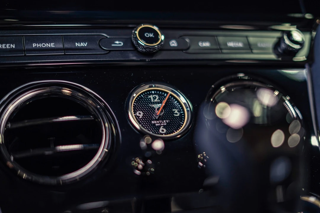 2025 Bentley Continental GTC - Image 13 of 31
