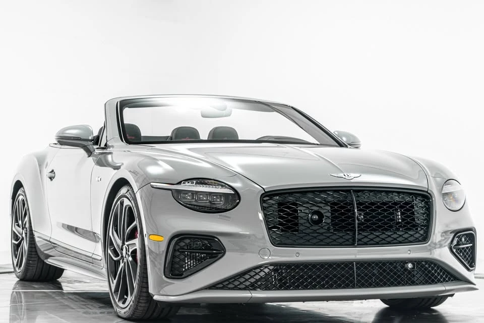 2025 Bentley Continental GT Speed 4th Gen - Image 2 of 15