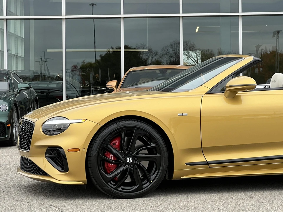 2025 Bentley Continental GTC - Image 21 of 31