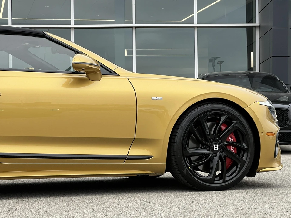 2025 Bentley Continental GTC - Image 31 of 31