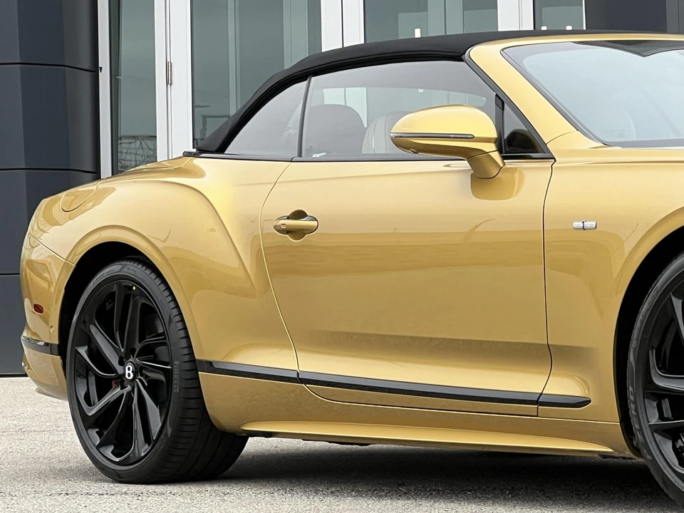 2025 Bentley Continental GTC - Image 30 of 31