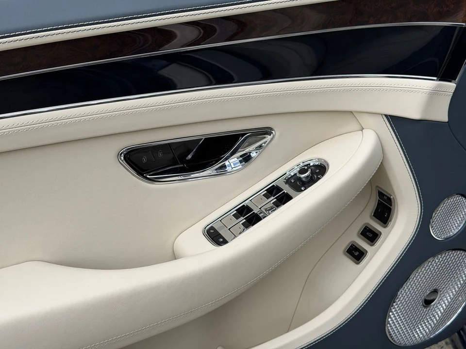 2025 Bentley Continental GT 4th Gen - Image 16 of 21