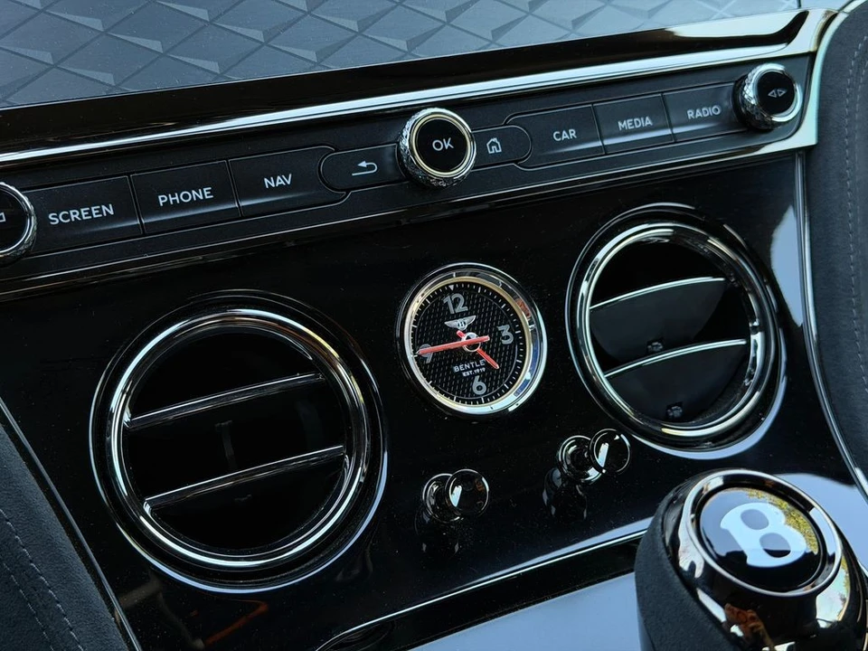 2025 Bentley Continental GT 4th Gen - Image 27 of 31
