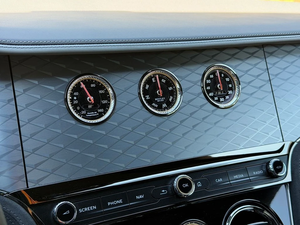 2025 Bentley Continental GT 4th Gen - Image 25 of 31