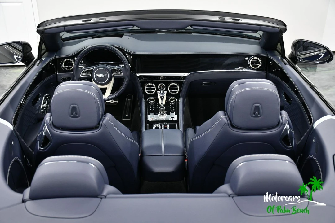 2025 Bentley Continental GT Speed 3rd Gen - Image 13 of 31