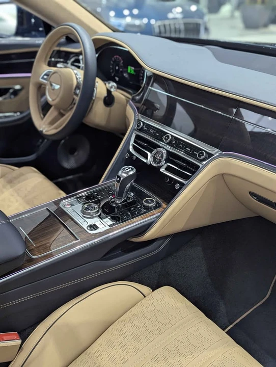2025 Bentley Continental - Image 11 of 12