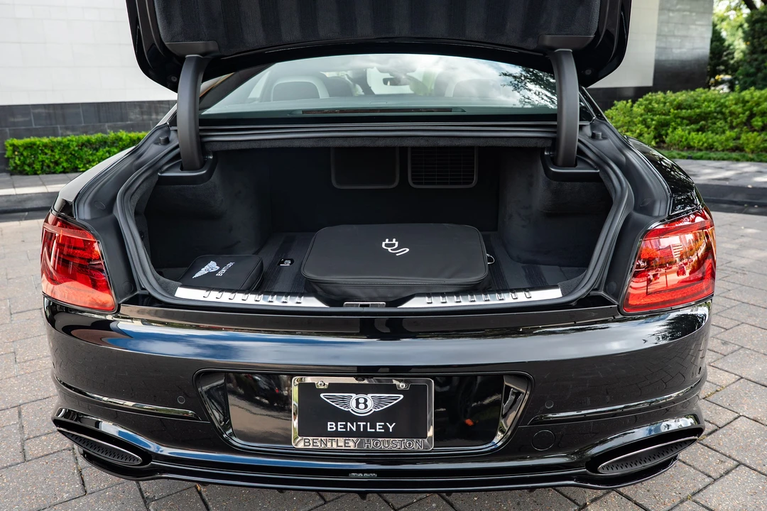 2025 Bentley - Image 15 of 22