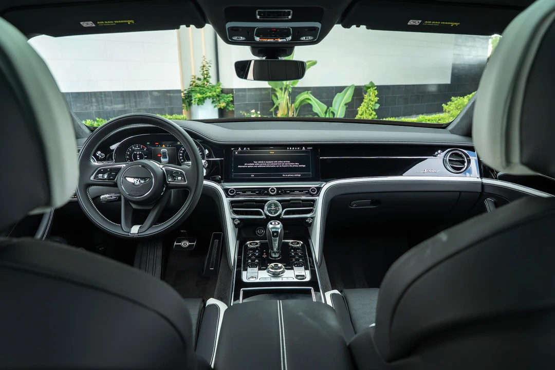 2025 Bentley - Image 4 of 22