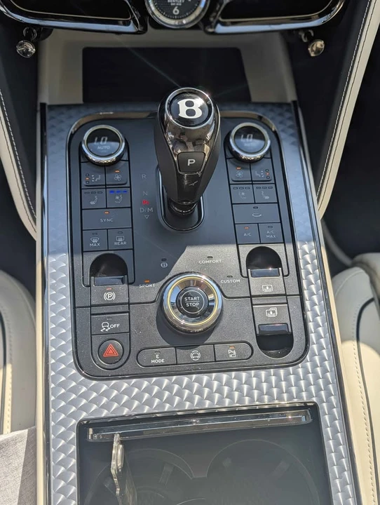 2025 Bentley Continental GT Speed 4th Gen - Image 7 of 17