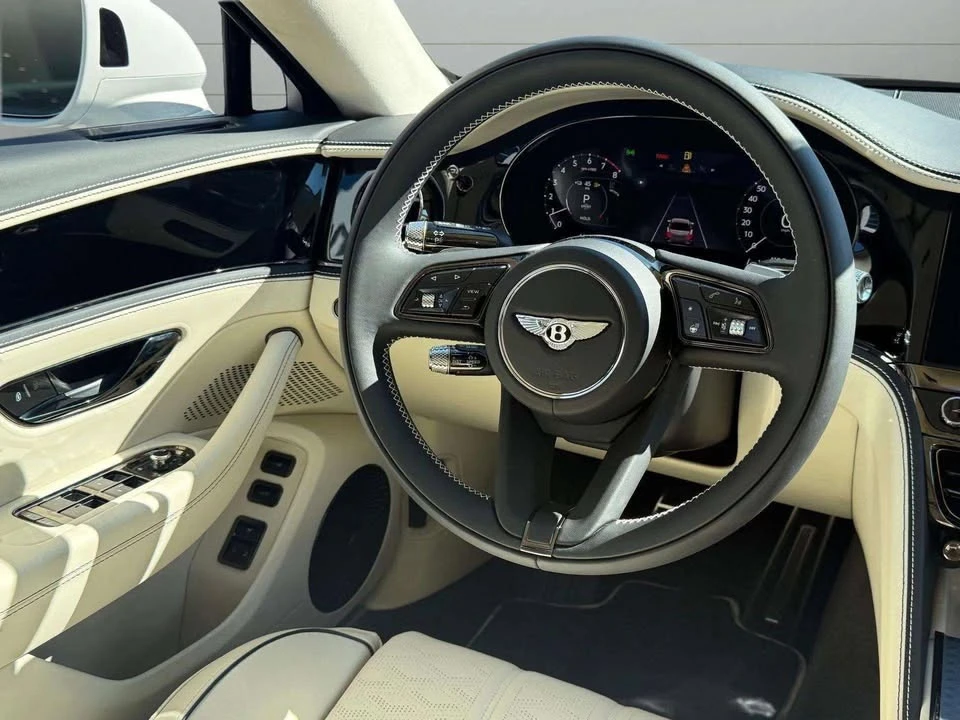 2025 Bentley Continental - Image 5 of 8