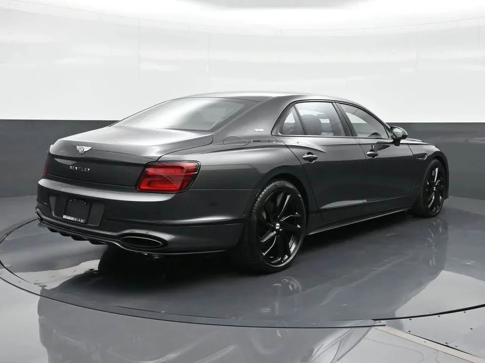 2025 Bentley Continental GT Speed 4th Gen - Image 4 of 16