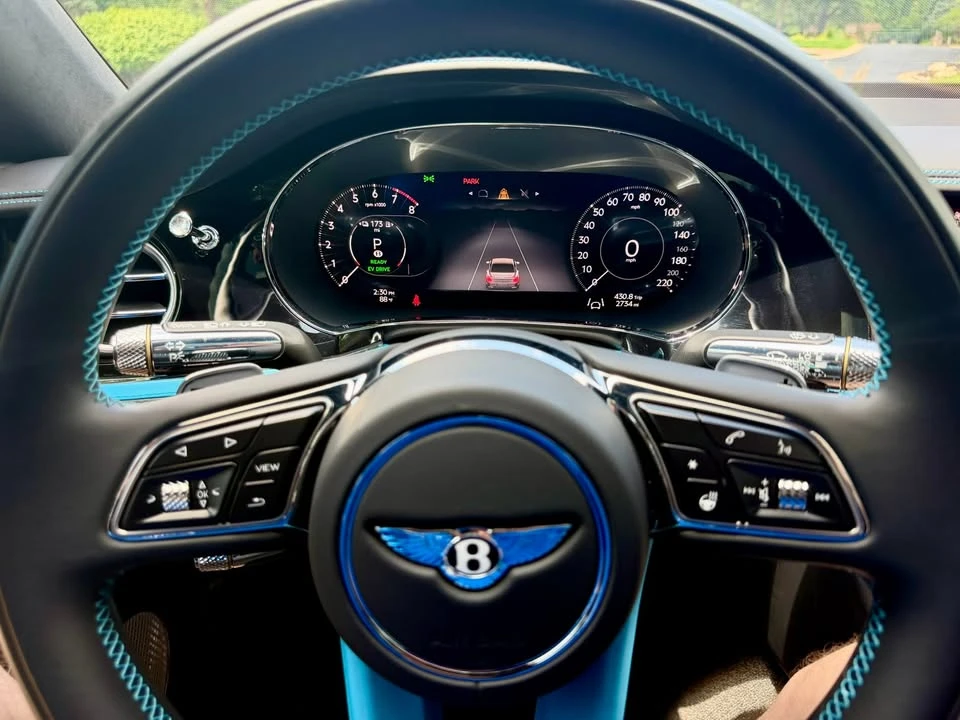 2025 Bentley Continental - Image 18 of 20