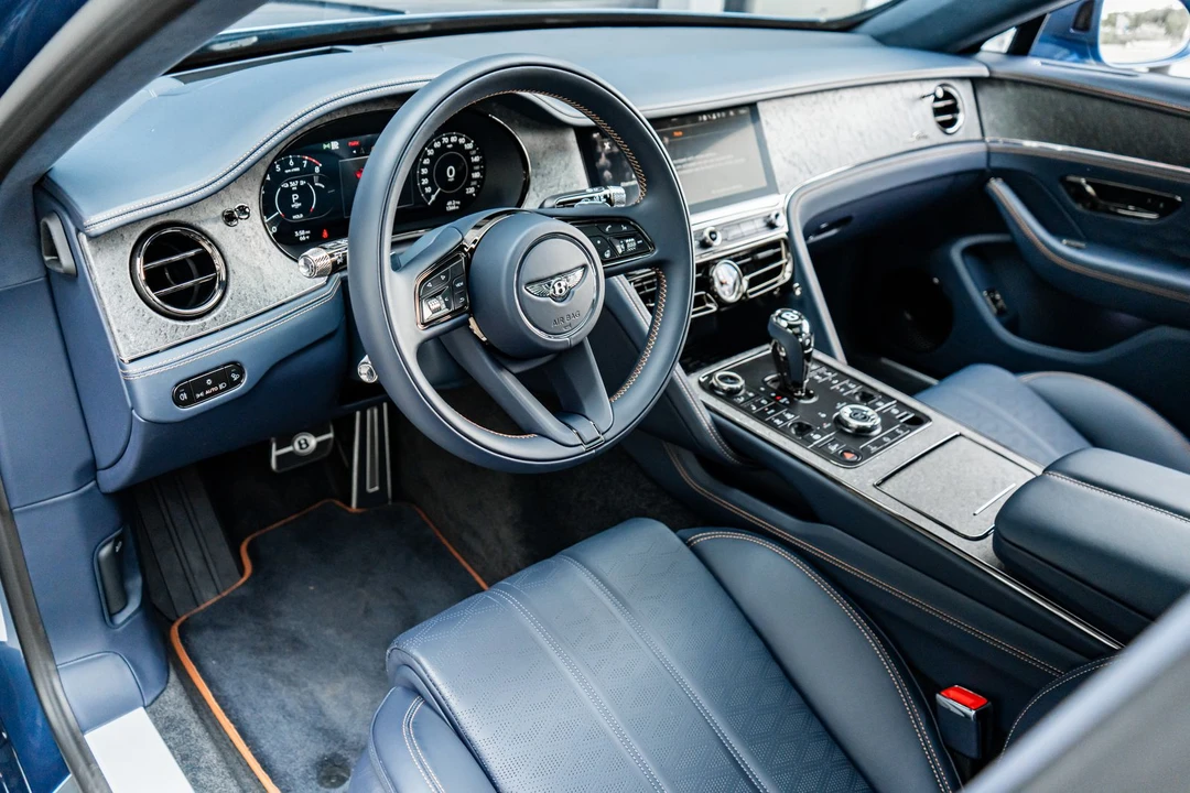 2025 Bentley Continental - Image 30 of 31