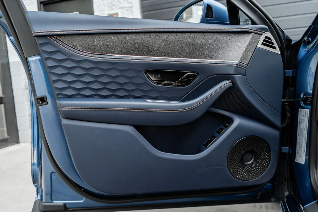 2025 Bentley Continental - Image 24 of 31