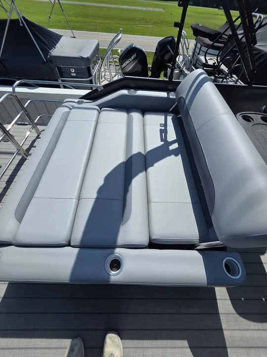 2025 Bentley - Image 7 of 20