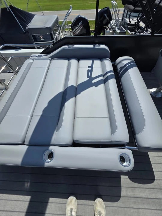 2025 Bentley - Image 8 of 20