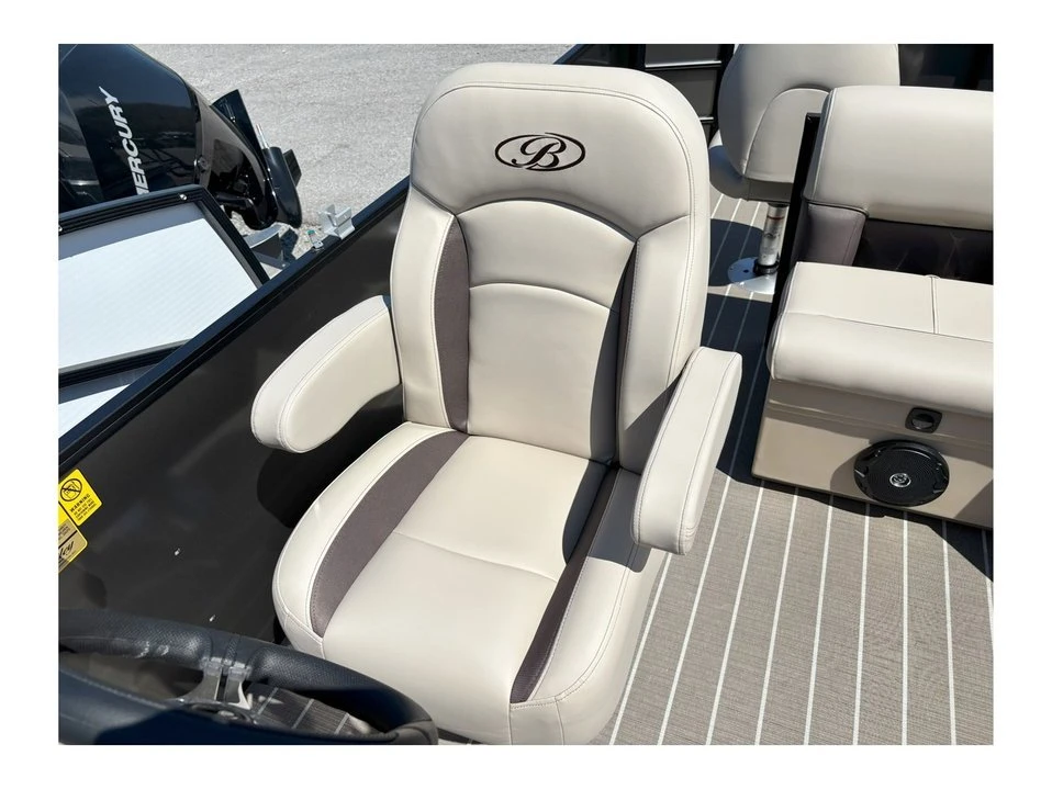 2025 Bentley - Image 11 of 20