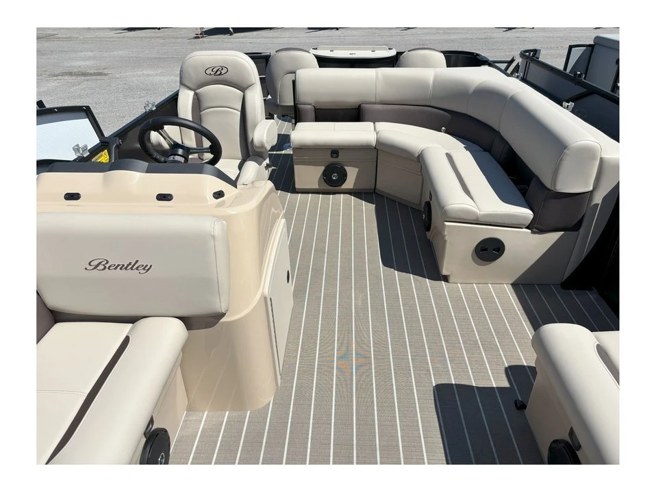 2025 Bentley - Image 4 of 20
